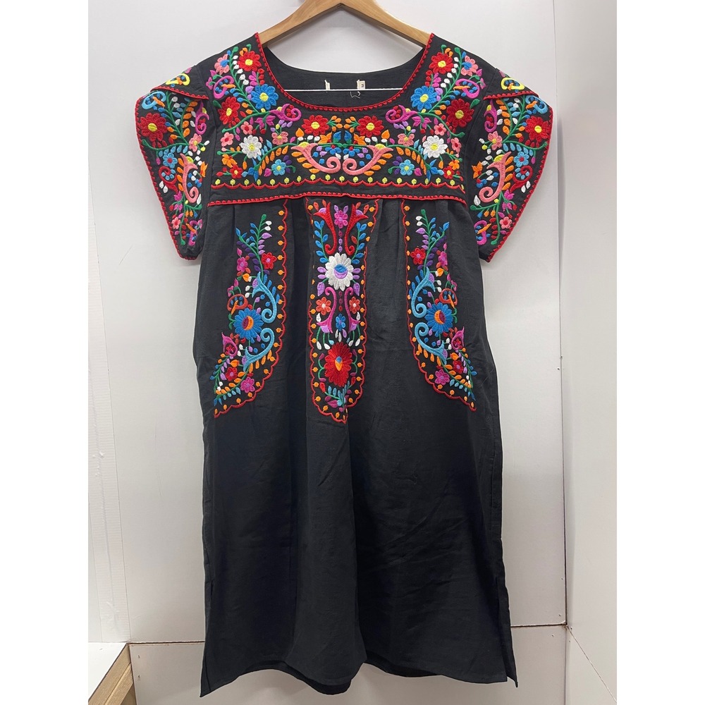 Mexican Floral Embroidered Dress Black Short Sleeve Boho Shift Midi Medium